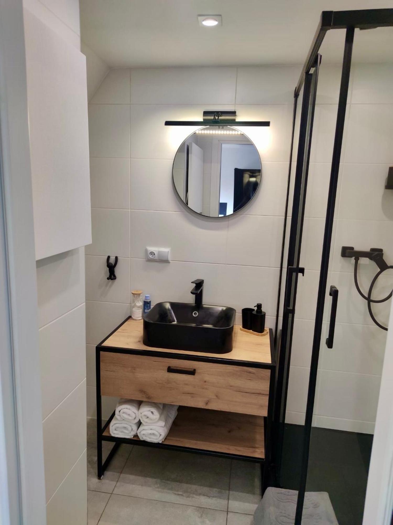 Apartament Michalowskiego W Poblizu Radiostacji Gliwice Exteriör bild